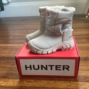 Toddler Hunter insulated snow boots size toddler 8